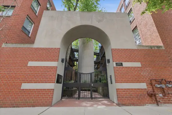 5400 S Hyde Park Boulevard #1c, Chicago, IL 60615