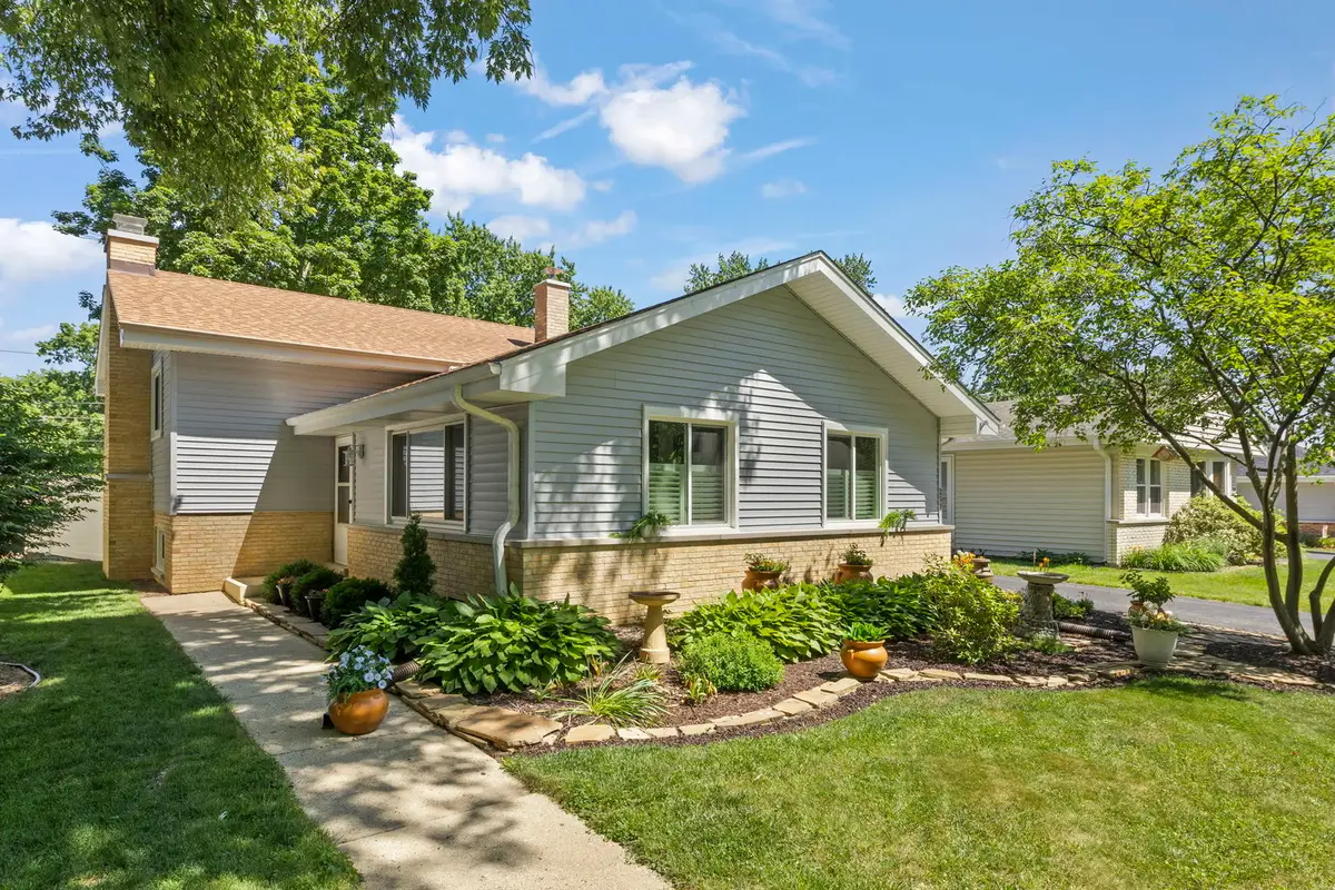 257 S Milton Avenue, Glen Ellyn, IL 60137 - #1