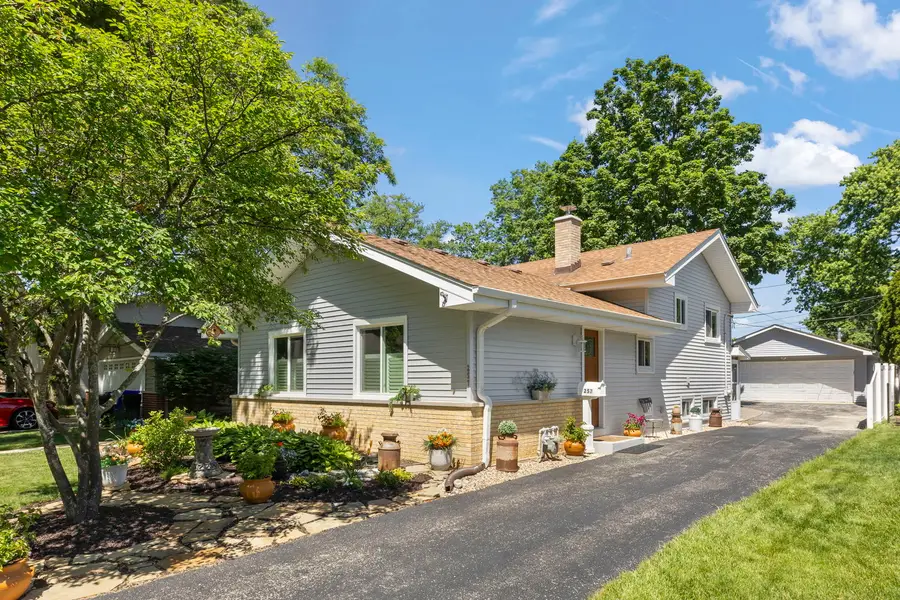 257 S Milton Avenue, Glen Ellyn, IL 60137 - #2