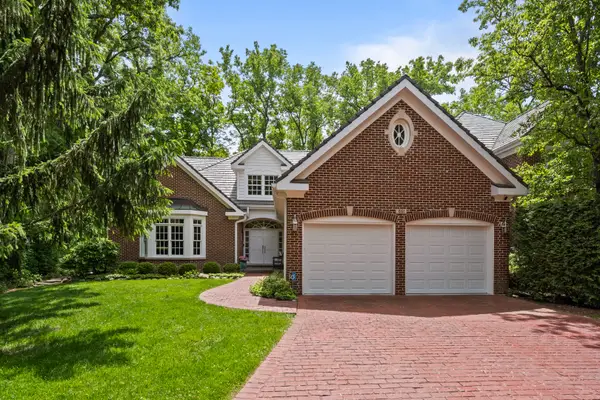 861 Gloucester Crossing, Lake Forest, IL 60045