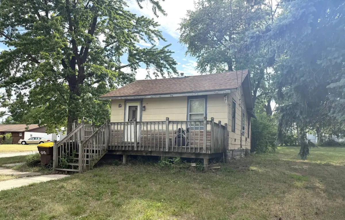 3037 Collins Street, Rockford, IL 61109 - #1