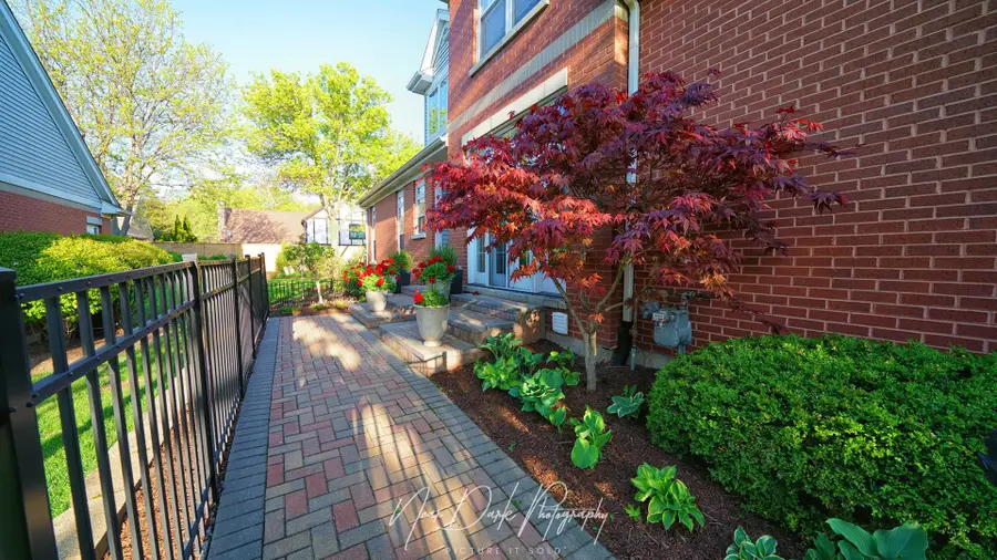 29 Lakebreeze Court, Lake Zurich, IL 60047 - #3