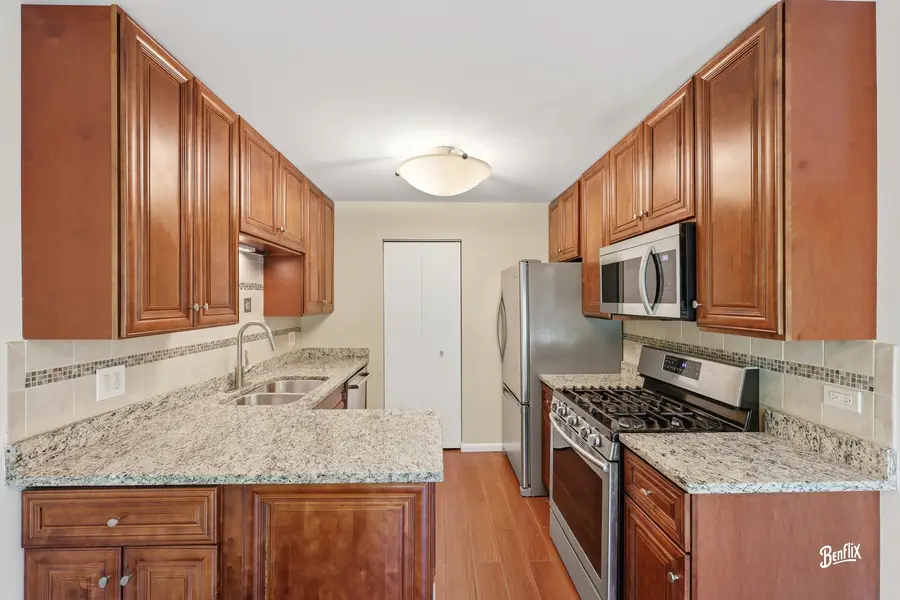 622 N Deer Run Drive #B11, Palatine, IL 60067 - #2