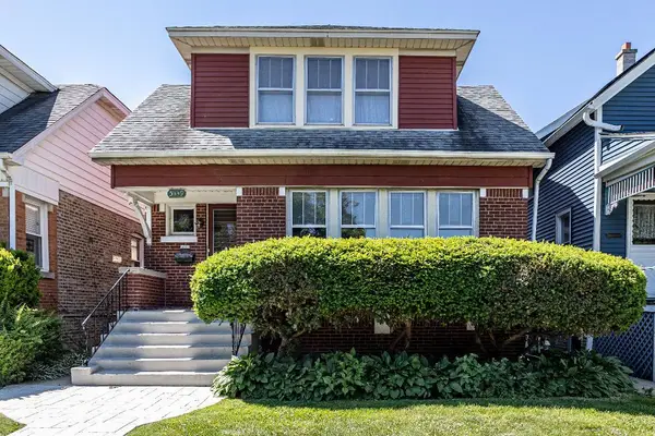 5349 W Winona Street, Chicago, IL 60630