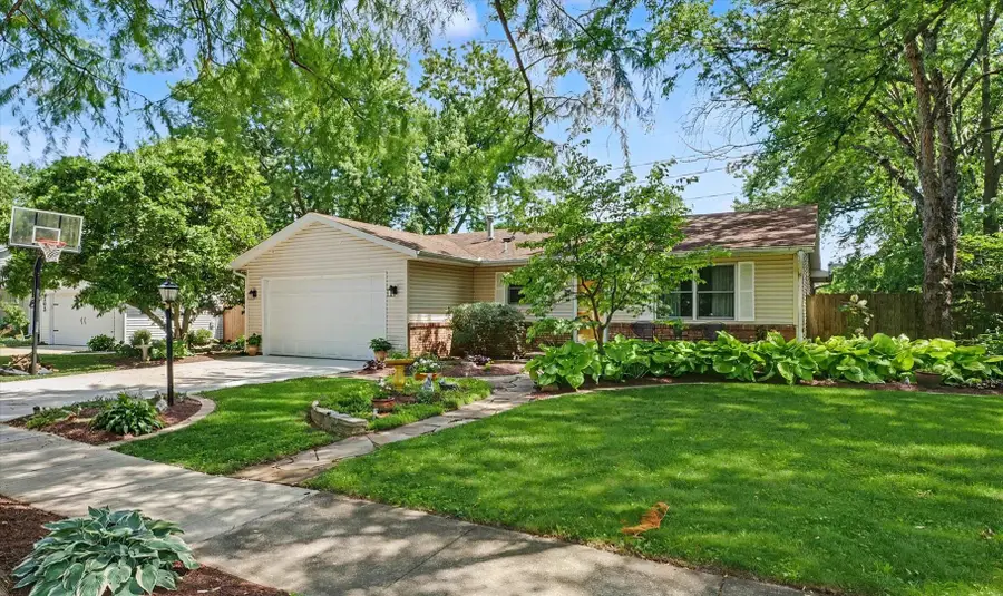 201 E Willard Street, Urbana, IL 61801 - #2