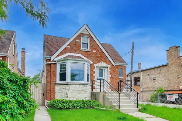 5718 N Parkside Avenue, Chicago, IL 60646