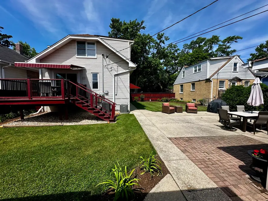 3147 Sunnyside Avenue, Brookfield, IL 60513 - #3