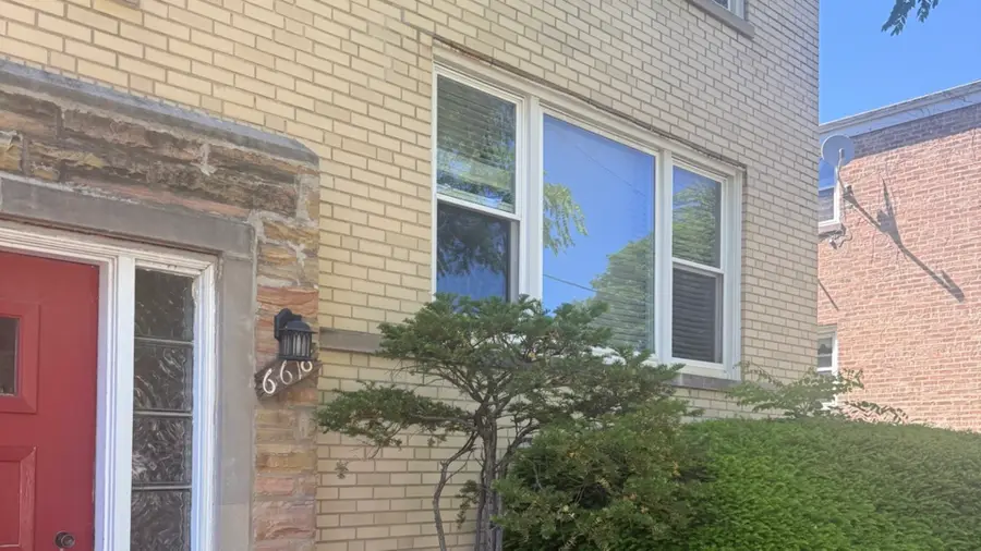 6618 N California Avenue #1N, Chicago, IL 60645 - #2