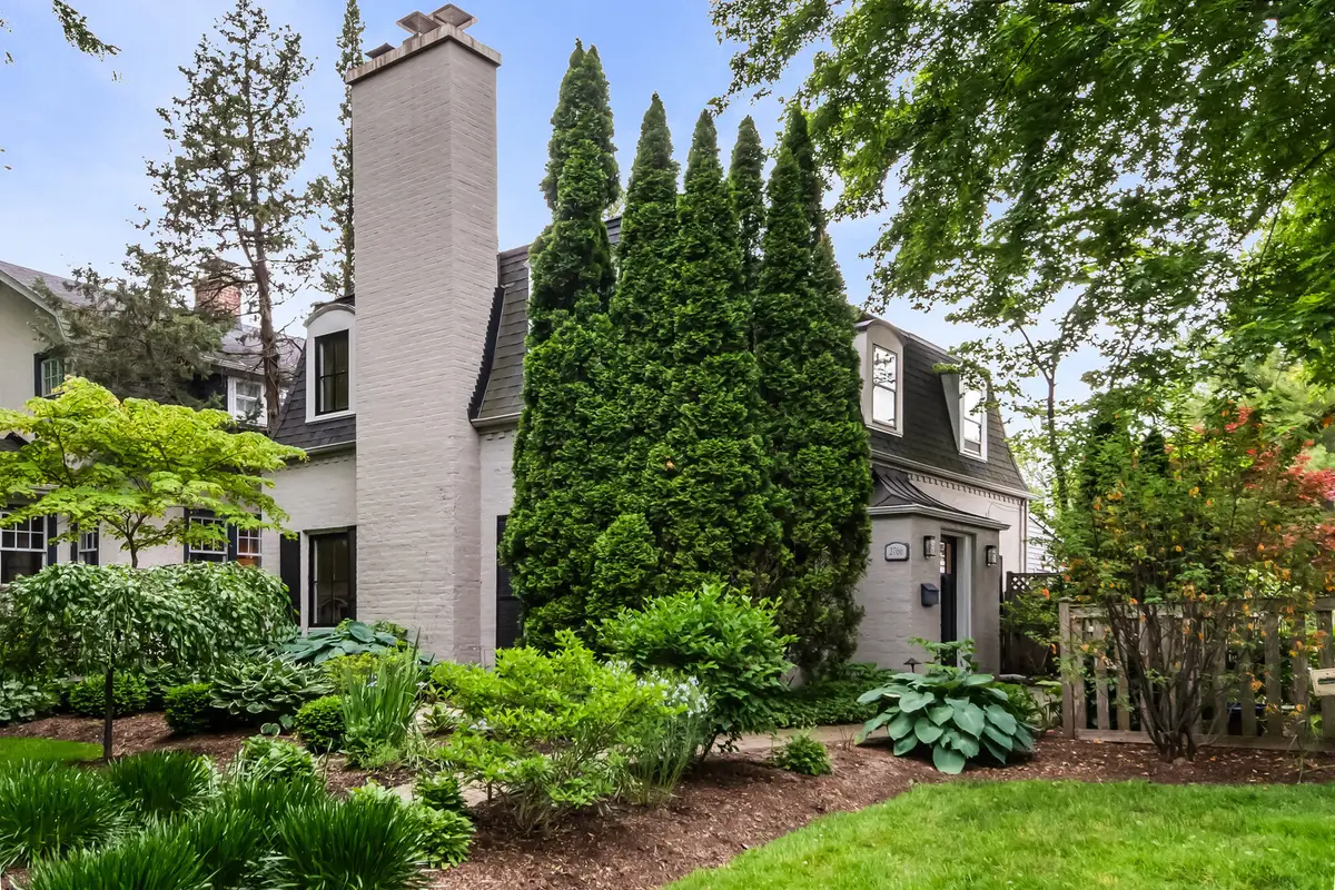 2766 Asbury Avenue, Evanston, IL 60201 - #1
