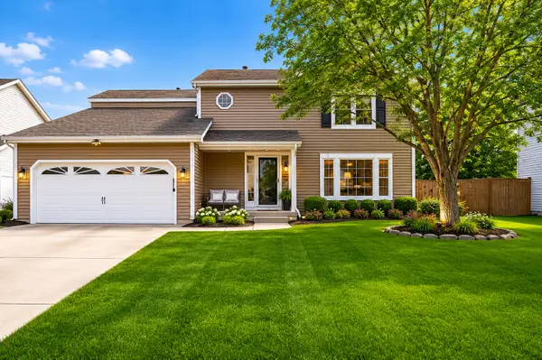 684 Regent Drive, Crystal Lake, IL 60014