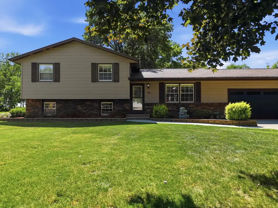 1665 Hill Drive, Dixon, IL 61021 - #2