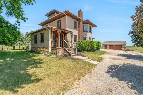 14910 Osco Road, Osco, IL 61274