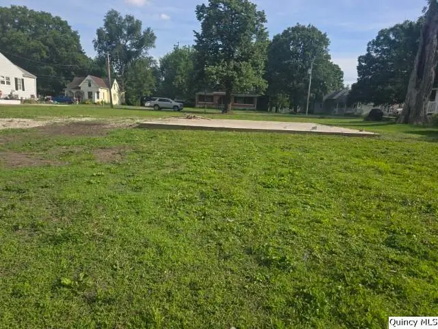 315 Cherry Street, Carthage, IL 62321-1258 - #2