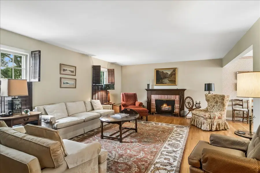 344 Wisconsin Avenue, Barrington, IL 60010 - #2