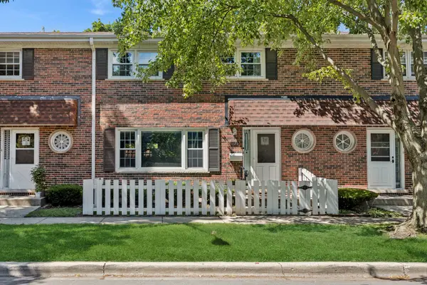 1120 Superior Street, Oak Park, IL 60302