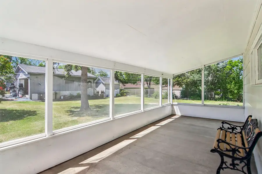 470 N Prairie Avenue, Mundelein, IL 60060 - #3