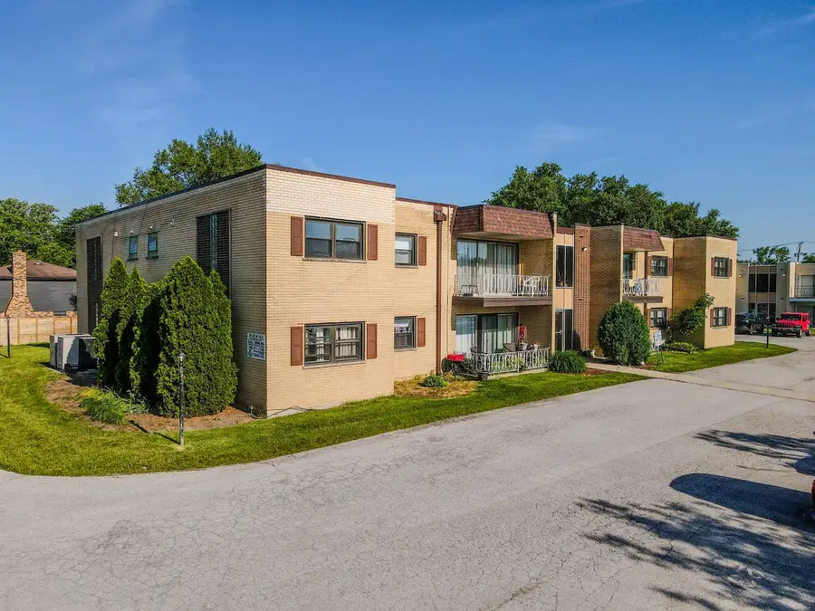 18320 Cherry Creek Drive #2, Homewood, IL 60430 - #2