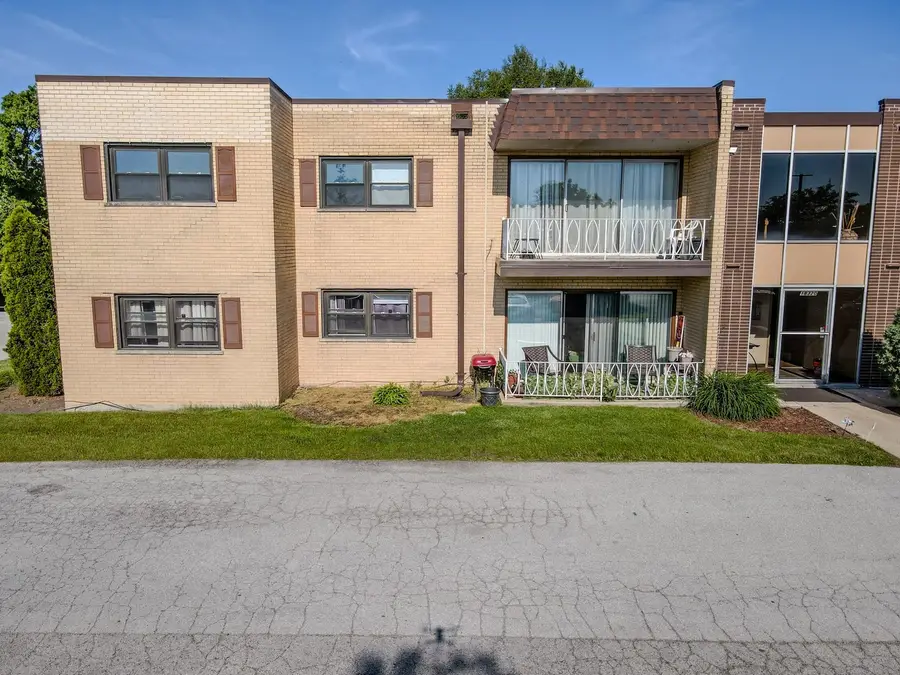 18320 Cherry Creek Drive #2, Homewood, IL 60430 - #3