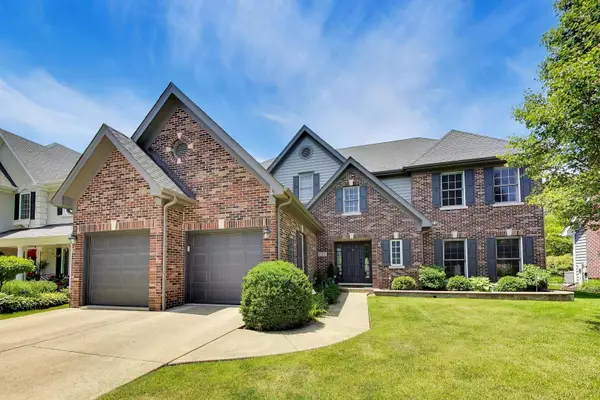 724 Fairfield Court, Westmont, IL 60559