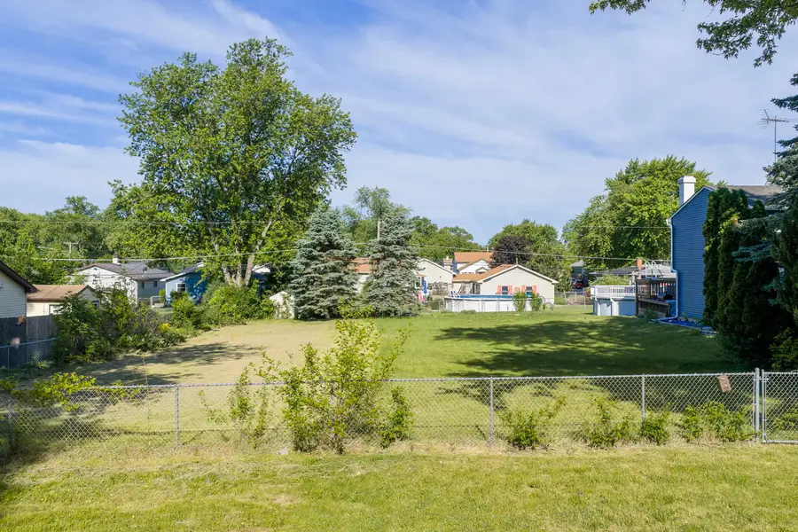 1414 N Pleasant Drive, Round Lake Beach, IL 60073 - #3
