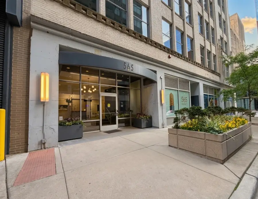 565 W Quincy Street #802, Chicago, IL 60661 - #2
