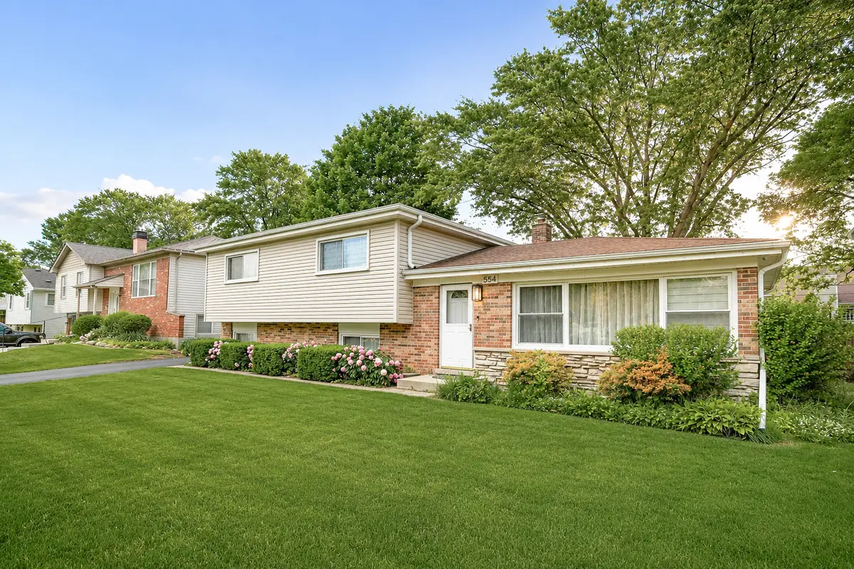 554 Patton Drive, Buffalo Grove, IL 60089 - #1