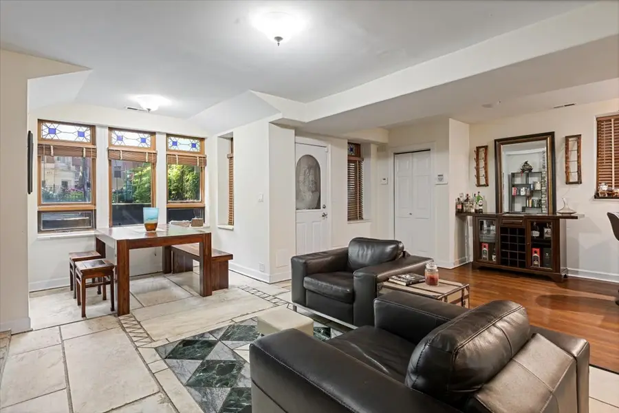 824 W Oakdale Avenue #G, Chicago, IL 60614 - #2