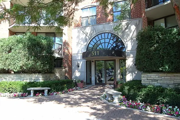 511 Aurora Avenue #418, Naperville, IL 60540