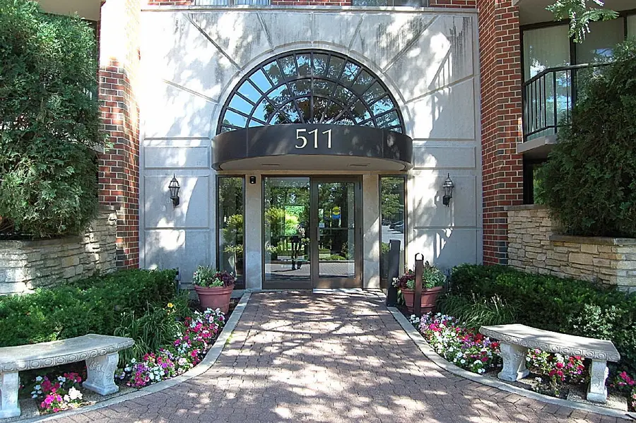 511 Aurora Avenue #418, Naperville, IL 60540 - #2