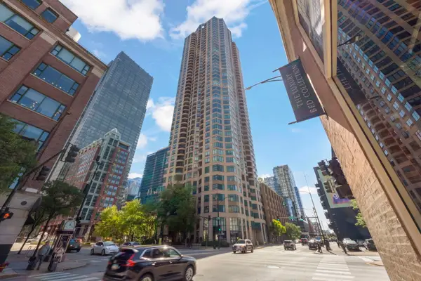 400 N Lasalle Street #1709, Chicago, IL 60654