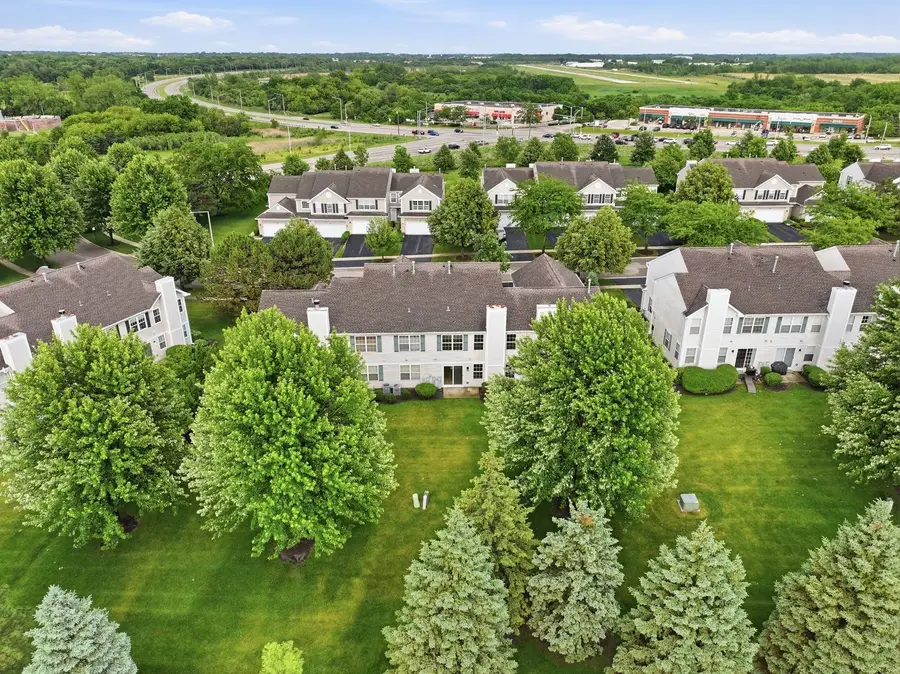 434 Windham Cove Drive, Crystal Lake, IL 60014 - #2