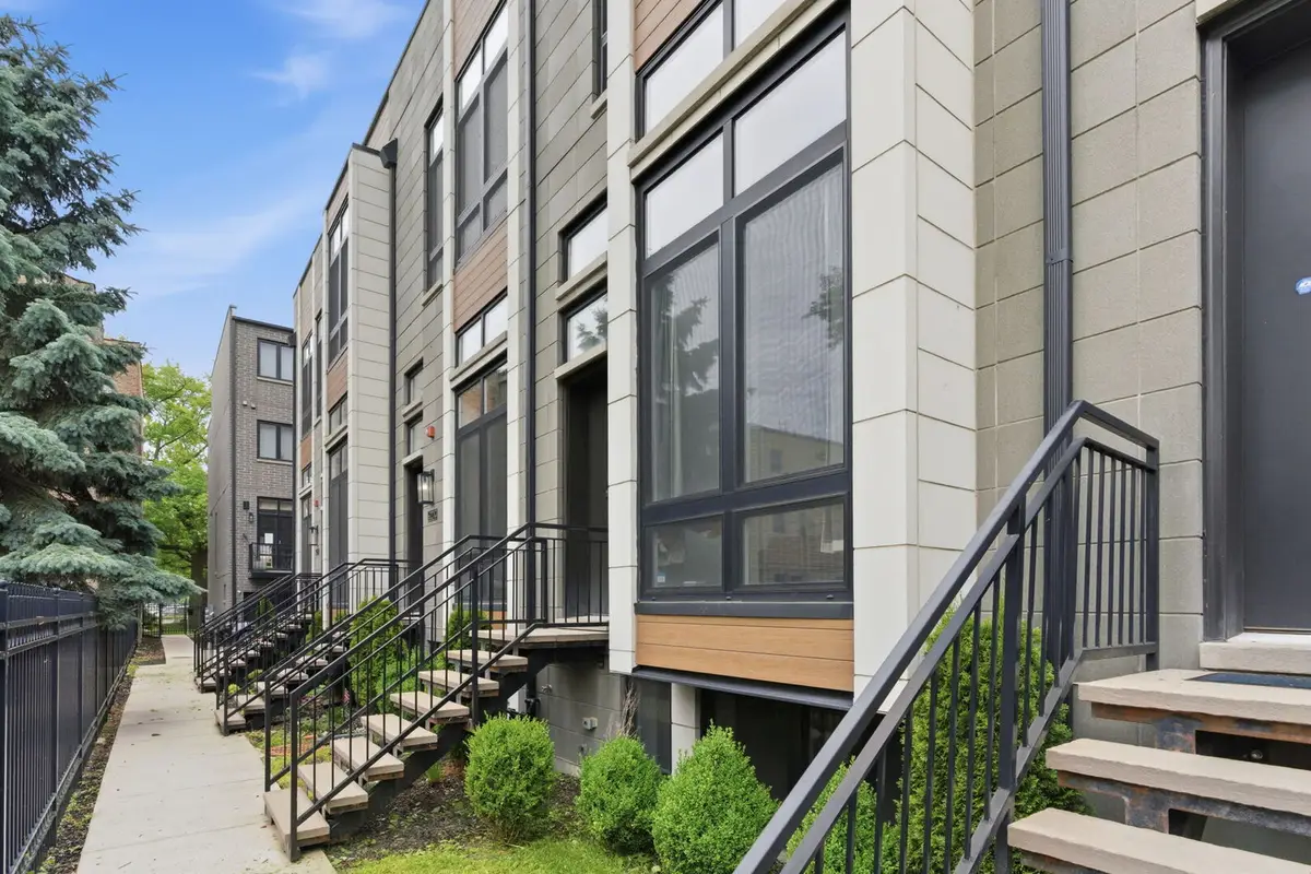 6227 D S Ellis Avenue, Chicago, IL 60637 - #1