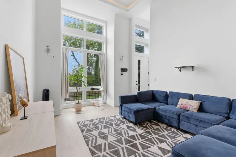 6227 D S Ellis Avenue, Chicago, IL 60637 - #2