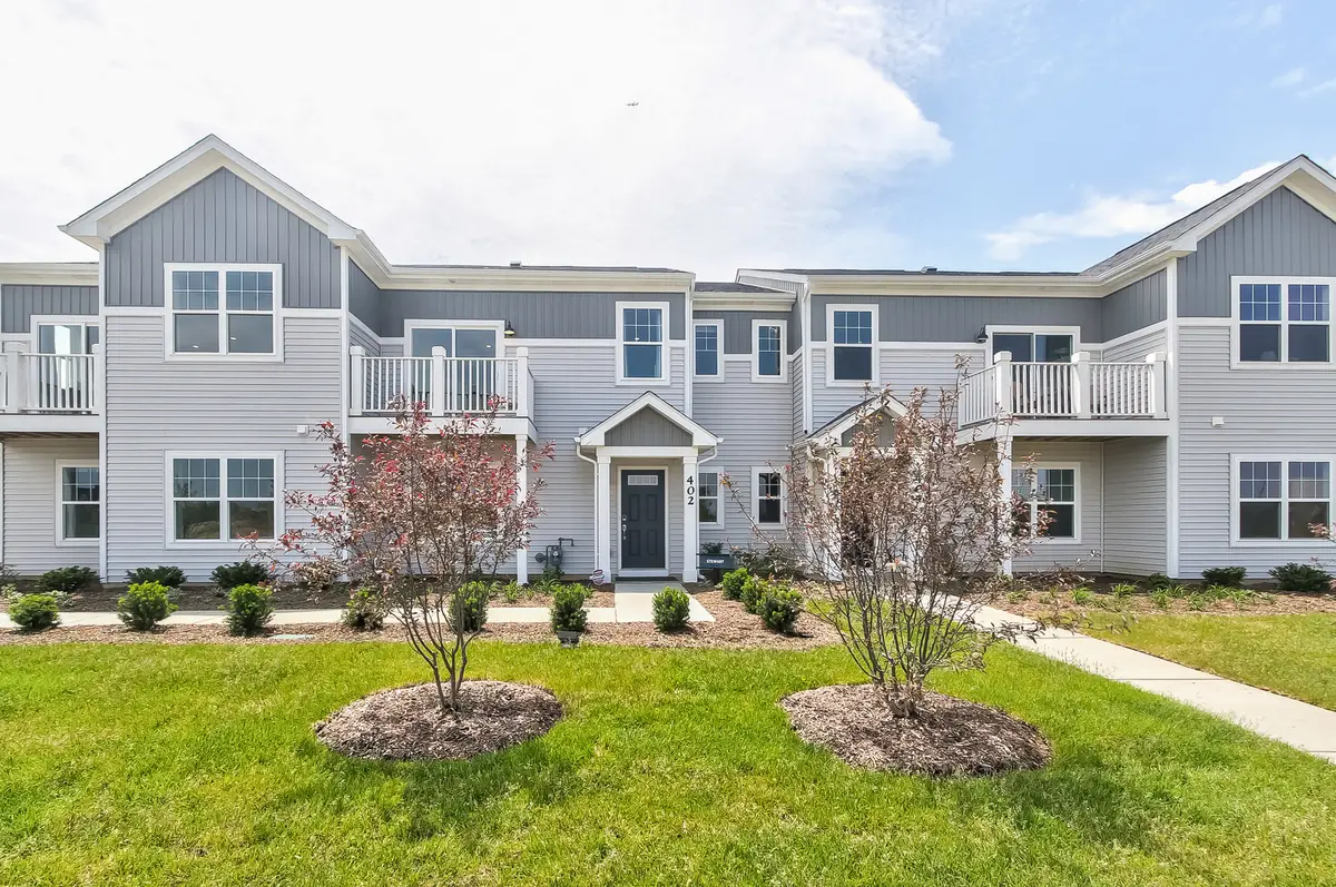 402 Comstock Road, South Elgin, IL 60177 - #1