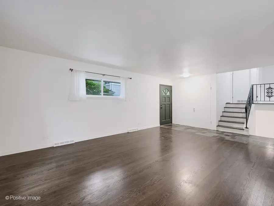 229 S Milton Avenue, Glen Ellyn, IL 60137 - #3
