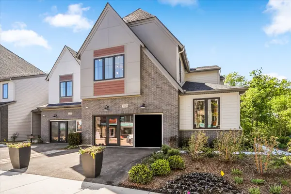 2068 Iron Ridge Lane, Naperville, IL 60563