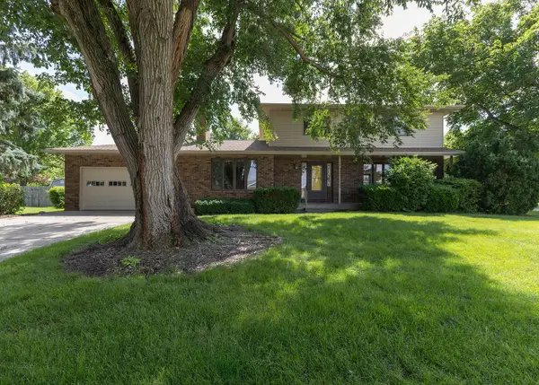 740 Hickory Drive, Geneseo, IL 61254