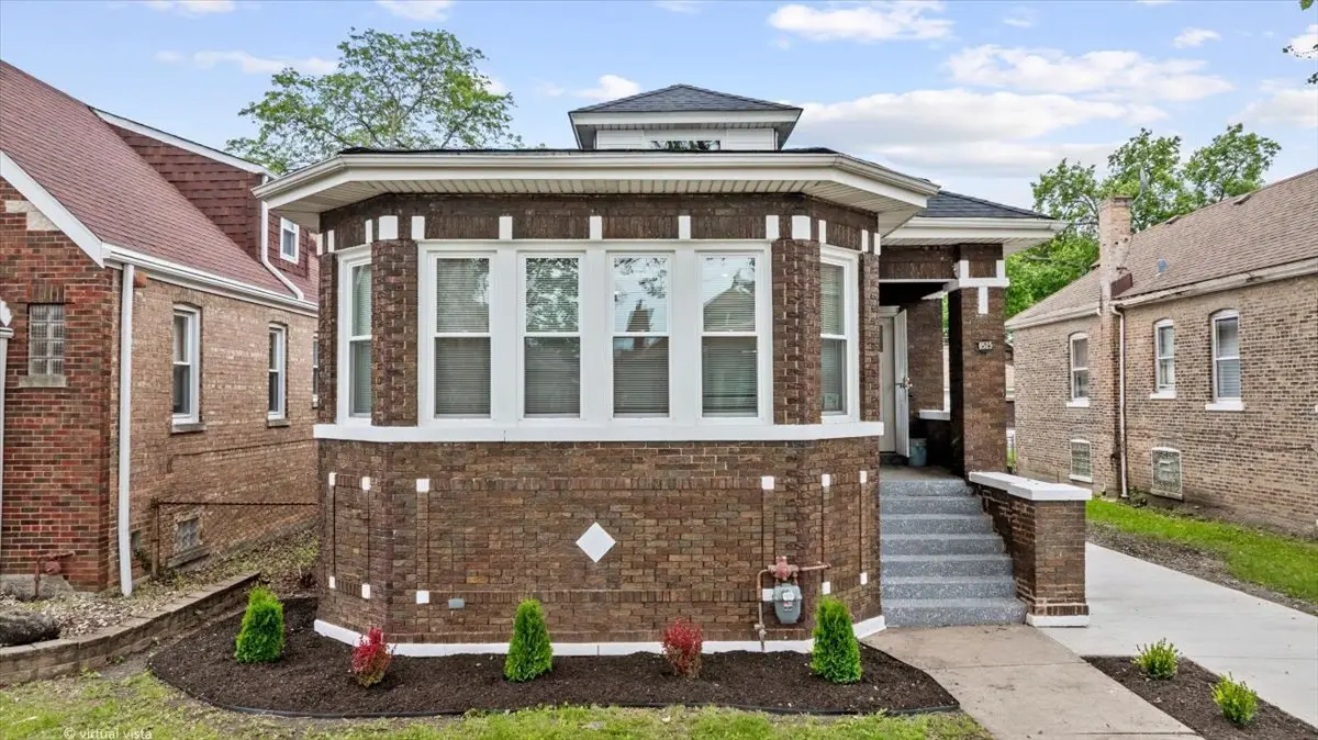 8525 S Hermitage Avenue, Chicago, IL 60620 - #1