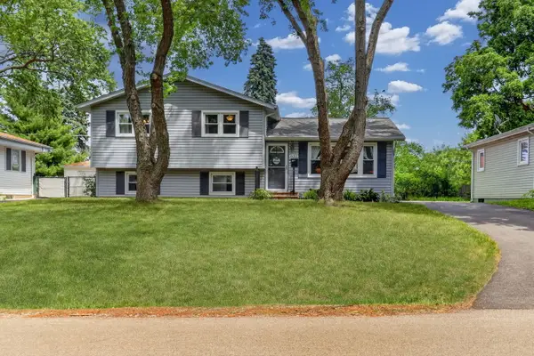 631 Pierce Court, Grayslake, IL 60030
