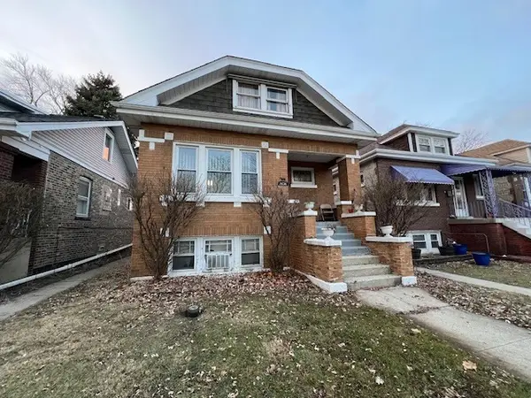 2636 S Wesley Avenue, Berwyn, IL 60402
