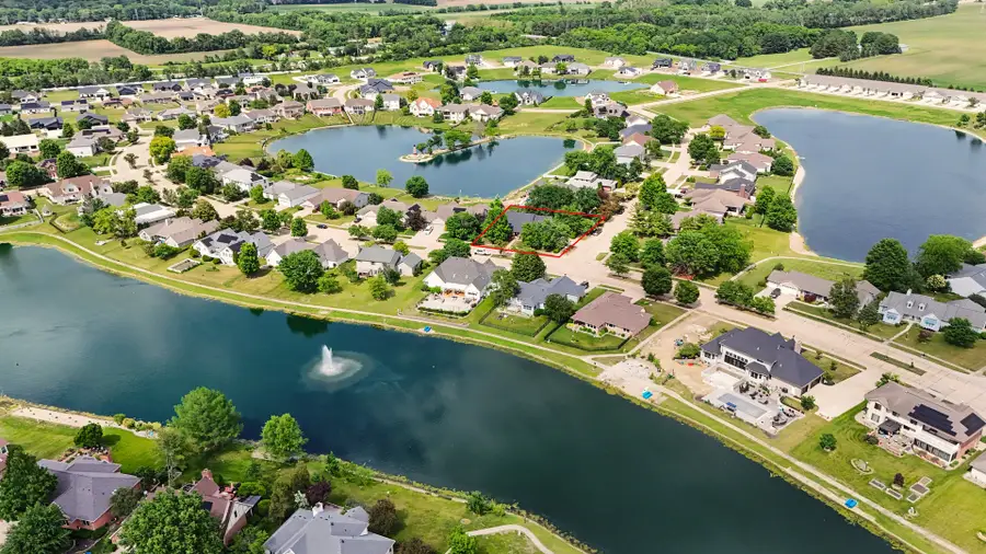 402 N Beringer Circle, Urbana, IL 61802 - #3