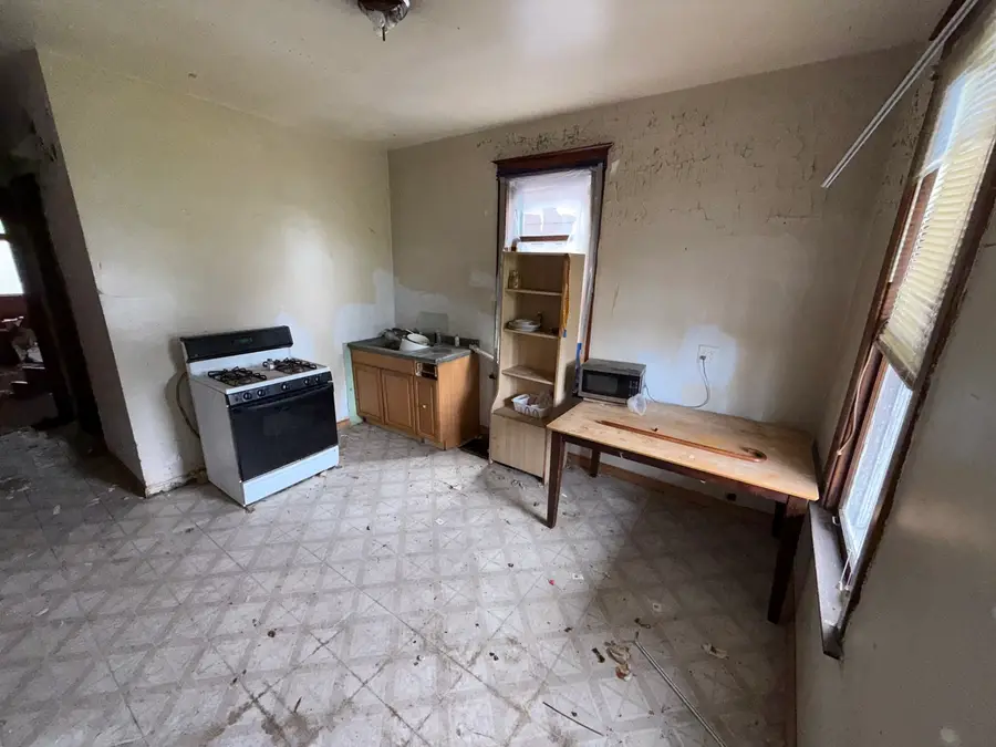 10606 S Avenue G, Chicago, IL 60617 - #2