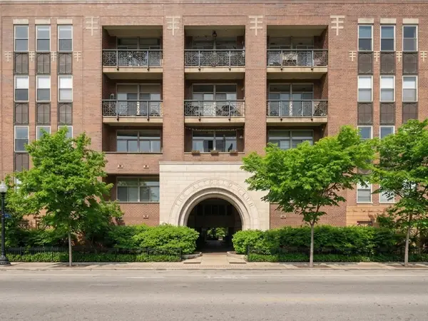 1350 W Fullerton Avenue #514, Chicago, IL 60614