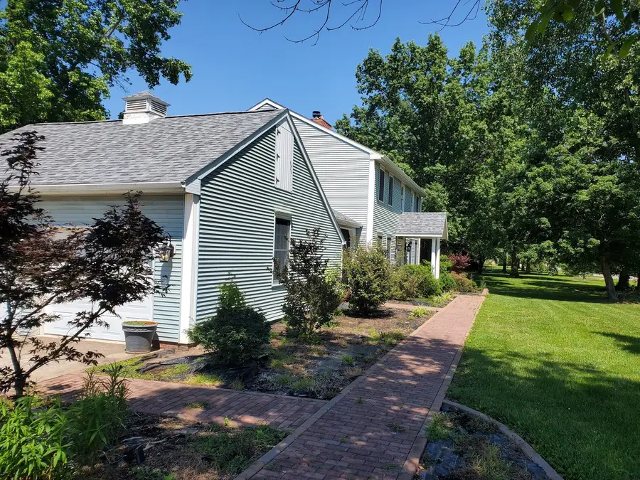 202 Arbor Drive, Carterville, IL 62918 - #2