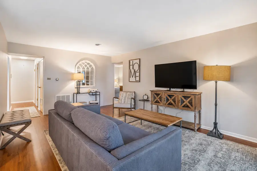 9661 S Karlov Avenue #102, Oak Lawn, IL 60453 - #3