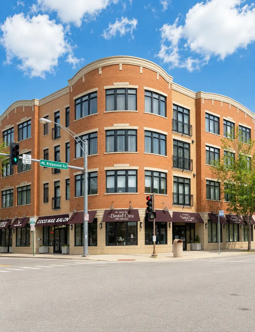 106 S Ridgeland Avenue #304, Oak Park, IL 60302 - #1