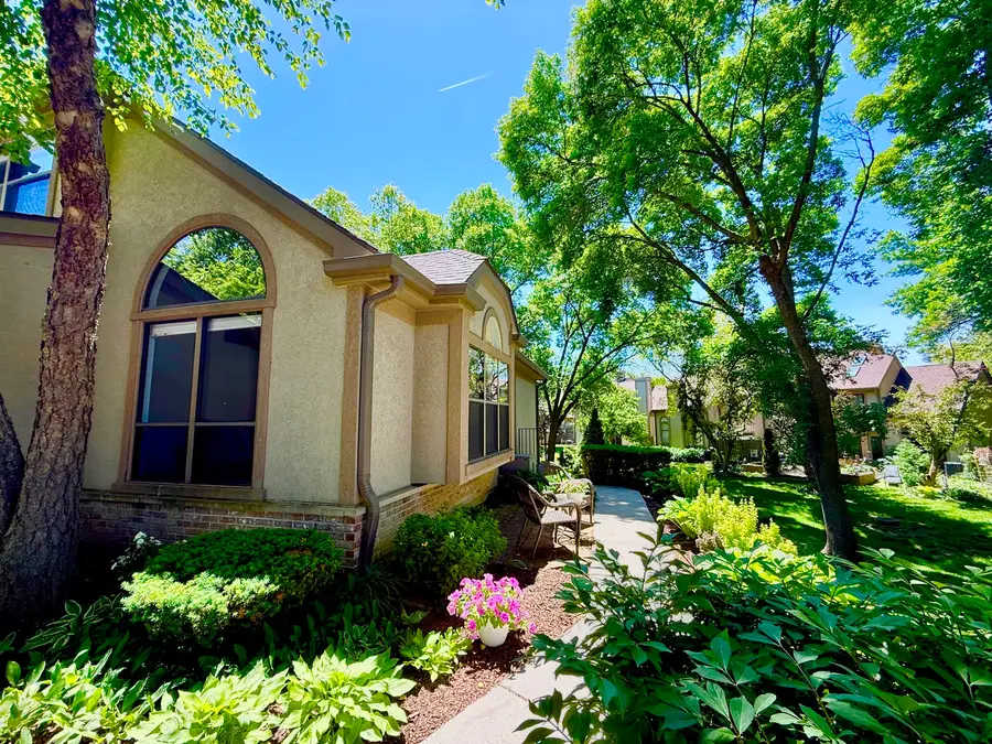 113 Chatsworth Circle, Schaumburg, IL 60194 - #2