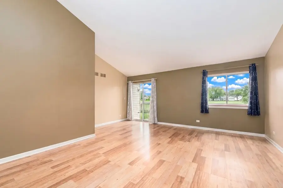 1862 Grosse Pointe Drive, Hanover Park, IL 60133 - #3