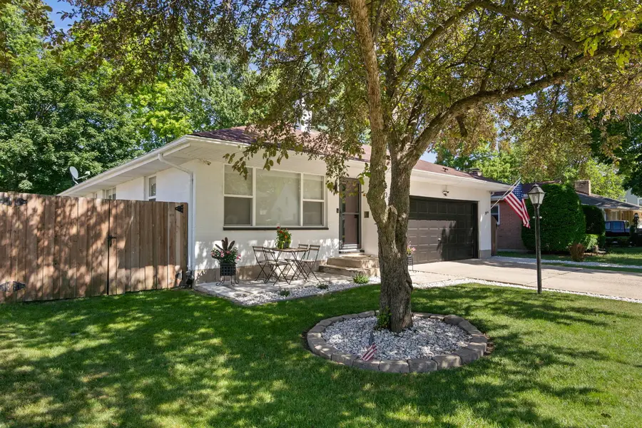 361 S Commonwealth Avenue, Elgin, IL 60123 - #3