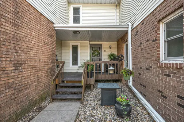 903 N Linden Street #21, Normal, IL 61761